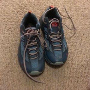 Vasque hiking shoes size 7.5